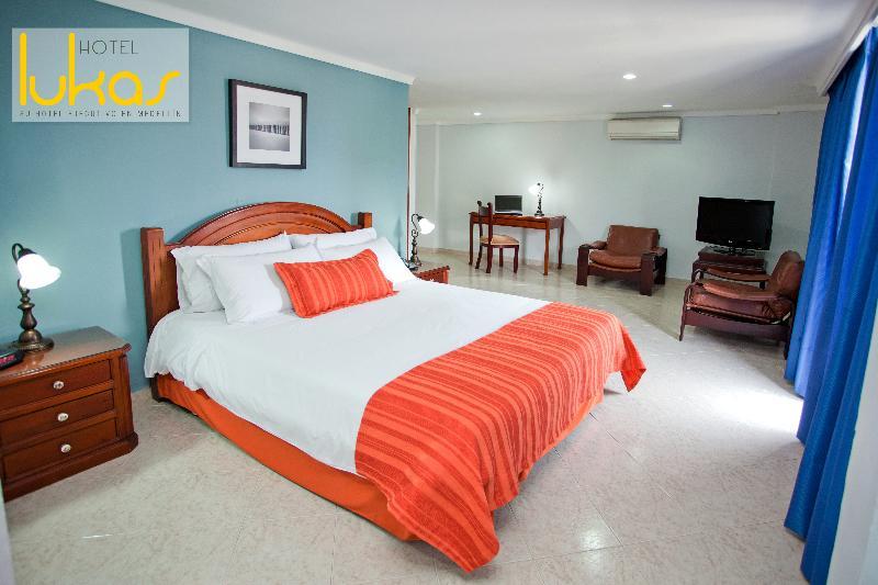 Hotel Lukas Medellín Extérieur photo