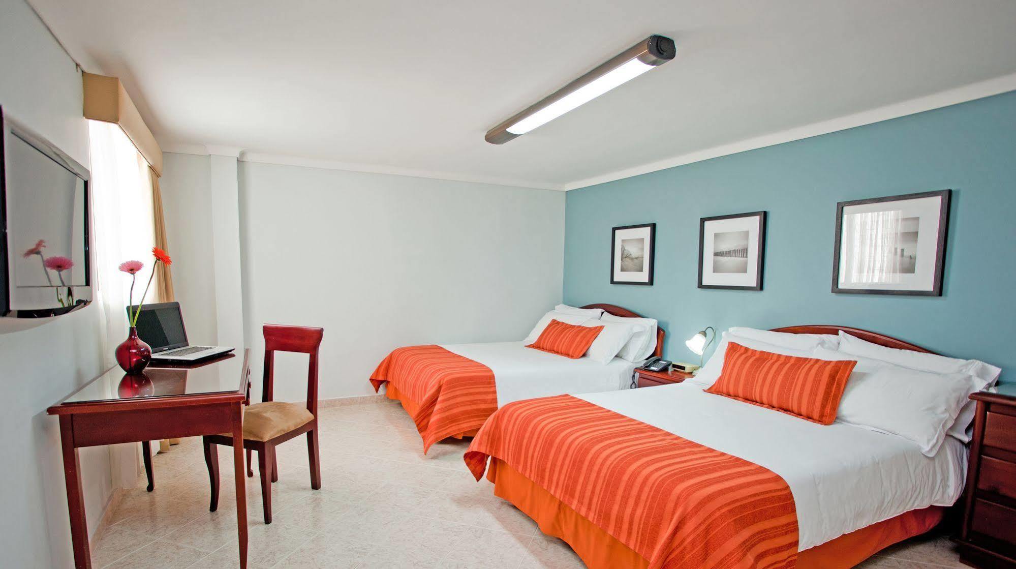Hotel Lukas Medellín Extérieur photo